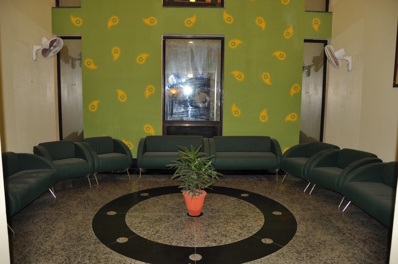 Hotel The Uday Regency Kota  Esterno foto
