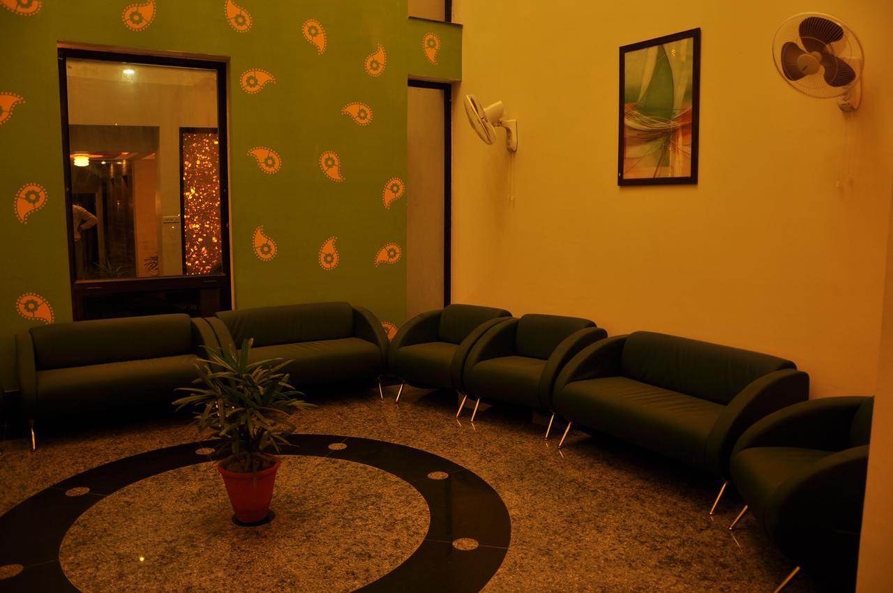 Hotel The Uday Regency Kota  Esterno foto