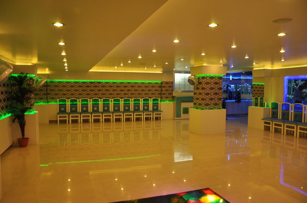 Hotel The Uday Regency Kota  Esterno foto